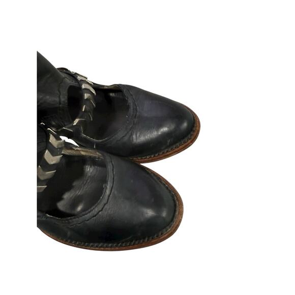 Freebird FB-Blade Black Leather Boho Western Harness Belt Cutout Booties Sz 10 - Picture 9 of 11